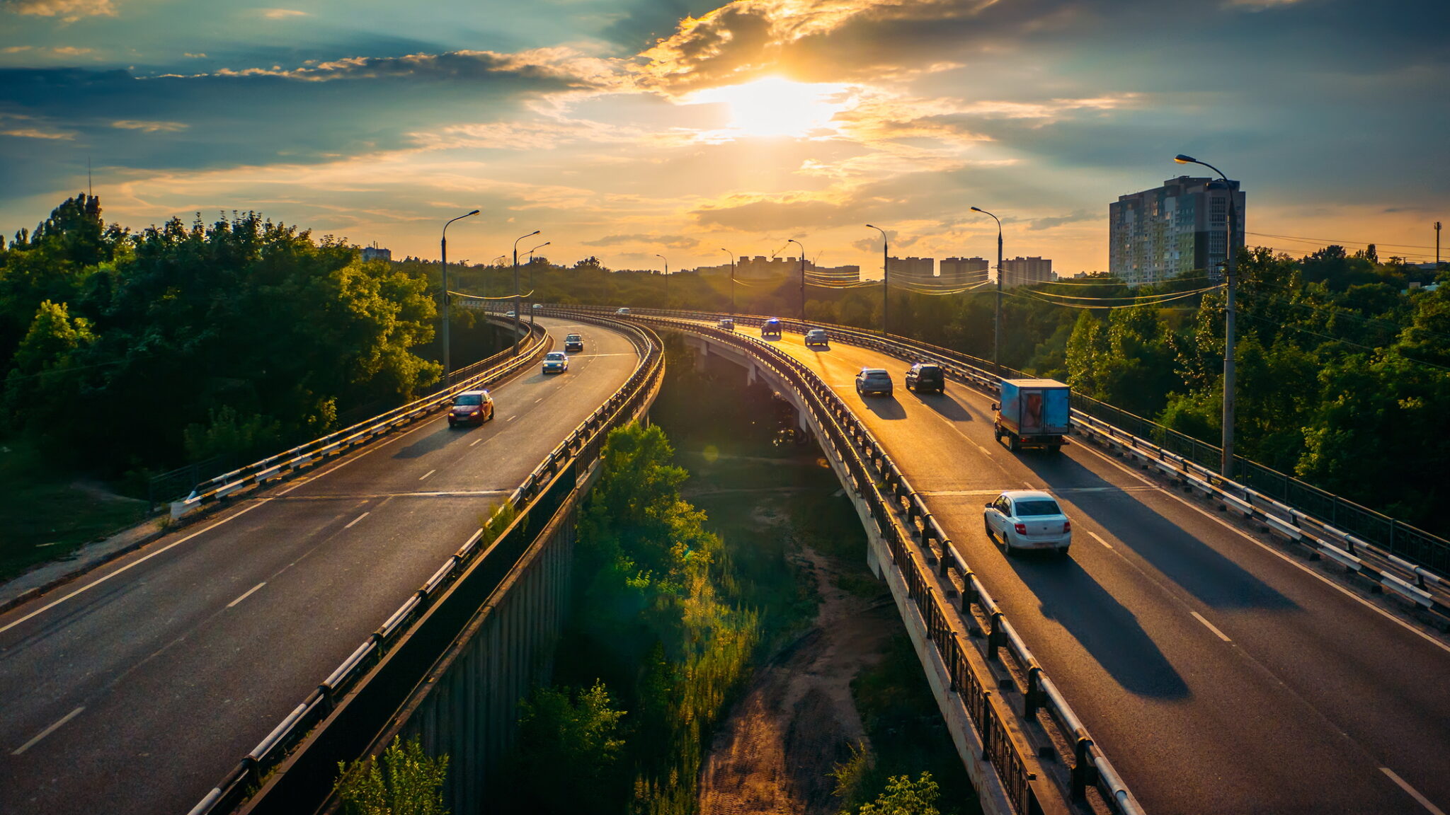 Ce nu trebuie să faci pe autostradă Titi Aur Mai mult decât interzis