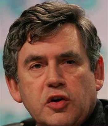 Gordon Brown avertizează: Vin vremuri grele pentru economie