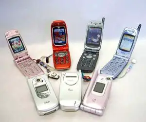 Mai mult de 1 miliard de telefoane mobile vândute în 2007