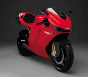 Tom Cruise îşi cumpără motocicletă de 70.000$
