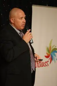 Elite România devine Strauss România