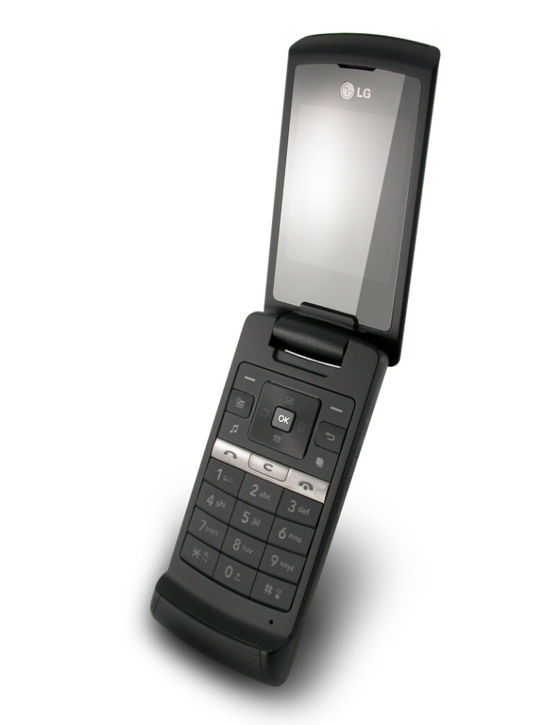 Primul telefon WCDMA ce oferă roaming la nivel mondial
