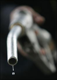 Un nou record absolut pentru petrol