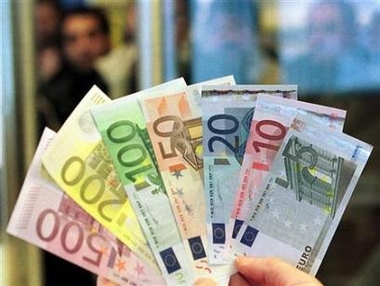 Comisia Europeană suspendă ajutorul acordat Bulgariei