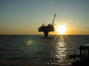 China vrea să crească importurile de petrol din Africa la 40%