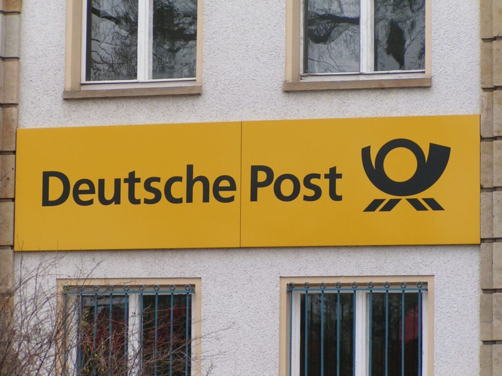 Germania: 5.000 de angajaţi ai poştei, în grevă