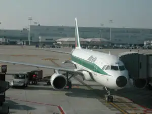 Alitalia: un angajat a intrat în greva foamei