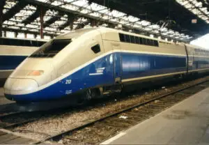 China: primul tren cu 350 km/h