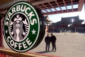 Starbucks vrea să deschidă anul acesta 80 de cafenele în China
