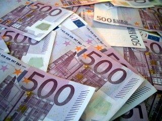 Deficitul comercial a crescut în primul trimestru cu 450 de milioane de euro