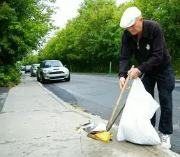 Culmea conştiinţiozităţii: Un măturător italian şi-a transformat casa într-un depozit de gunoi