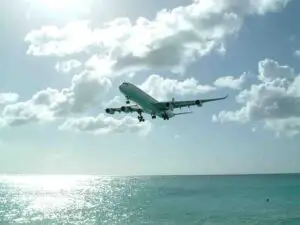 Blue Air zboară şi de la Constanţa