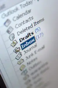 Statele Unite: e-mail-urile angajaţilor, atent supravegheate