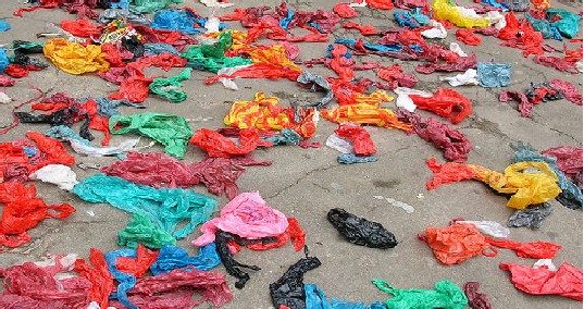 China interzice pungile de plastic