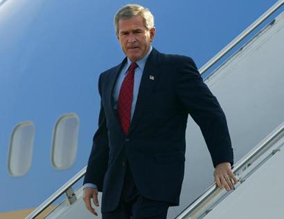 Bush începe turneul de adio prin Europa