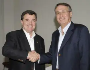 Miniştrii de la reuniunea G8 nu au avut voie cu cravată