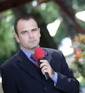 Apemin Tuşnad intră pe segmentul still drinks prin deFructe