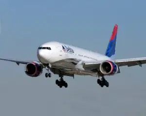 Delta Air Lines va concedia 4.000 de angajaţi