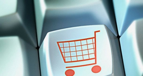 Românii au cheltuit 25 de milioane de euro în magazinele online