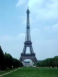 170.000 de euro pentru modernizarea Turnului Eiffel