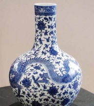 Ceramică din dinastia Qing pe post de… veioză