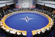 NATO îşi angajează consilier de imagine