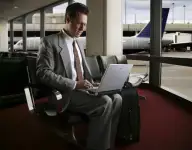 175.000 de laptopuri, pierdute anual în aeroporturile europene