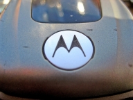 Motorola caştigă 4 mil. dolari şi se menţine pe locul trei