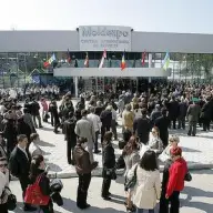 Moldova sub asediu: Ucraina scumpeşte curentul iar Rusia gazele