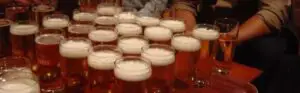 Cât te pot costa patru beri în Budapesta?