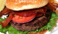 Burger King discriminează scoţienii din Ungaria?