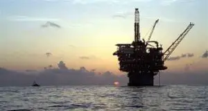 De ce nu reuşesc uraganele să crească preţul petrolului?