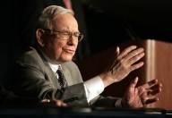 Surpriză: În mijlocul crizei, Buffett cumpără masiv acţiuni