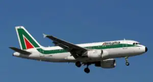 Alitalia se salvează de la faliment