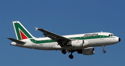 Alitalia se salvează de la faliment