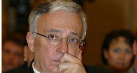 Mugur Isărescu avertizează asupra riscurilor majorării salariilor