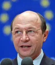 Băsescu, la BNR: Criza are efecte indirecte