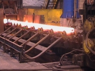 ArcelorMittal îşi reduce producţia de oţel