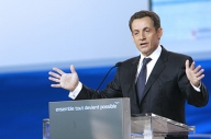 Sarkozy vrea să apere companiile franceze de preluări ostile