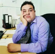 Se caută funcţionari publici