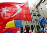 UE solicită Turciei să trateze ”transparent şi imparţial” anchetele anticorupţie