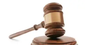 Amendă în sectorul bancar, contestată în instanţă