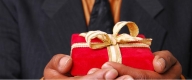 „Dacă veţi deschide cadourile de Crăciun şi pe ele va scrie „Made in China” nu aţi făcut nimic pentru a ajuta economia”