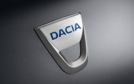 Dacia scade în România, dar creşte la nivel internaţional