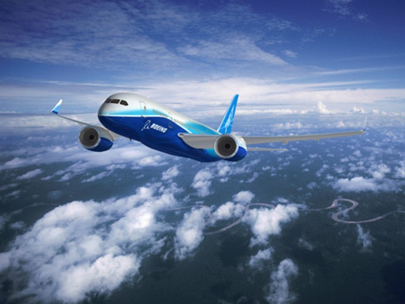 Boeing a inceput productia noului 787 Dreamliner