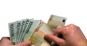 Miliardele de euro, ajutor din banii publici, sunt inutile