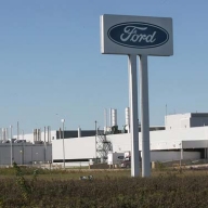 Angajatii Ford renunţă la prime şi majorări salariale