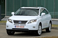 Lexus aduce SUV-ul RX 450 hibrid în luna mai pe piaţa românească