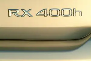 Reclamă la Lexus, interzisă în Marea Britanie