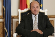 Băsescu: leul se va întări în mai